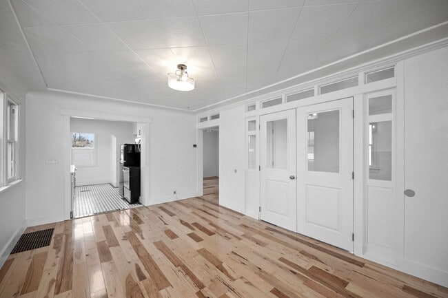 Building Photo - 2618 N Ash St
