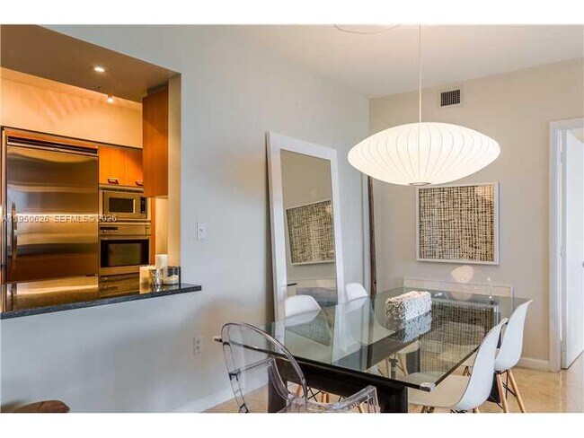 Building Photo - 400 Alton Rd