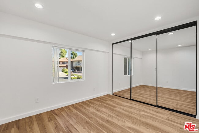 Building Photo - 11945 Sonoma Way