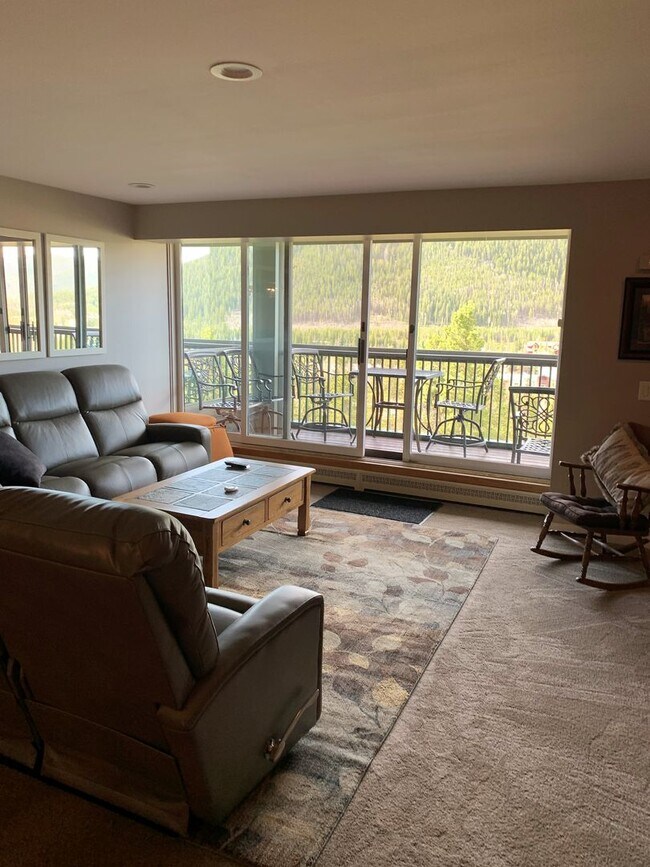 Building Photo - Winter Seasonal Rental- Sts. John 2543