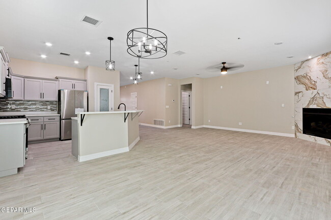 Building Photo - 9853 La Morenita Cir