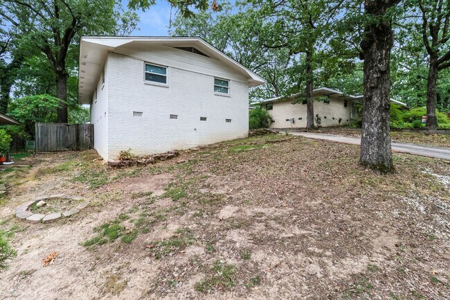 Building Photo - 62 Cliffwood Cir