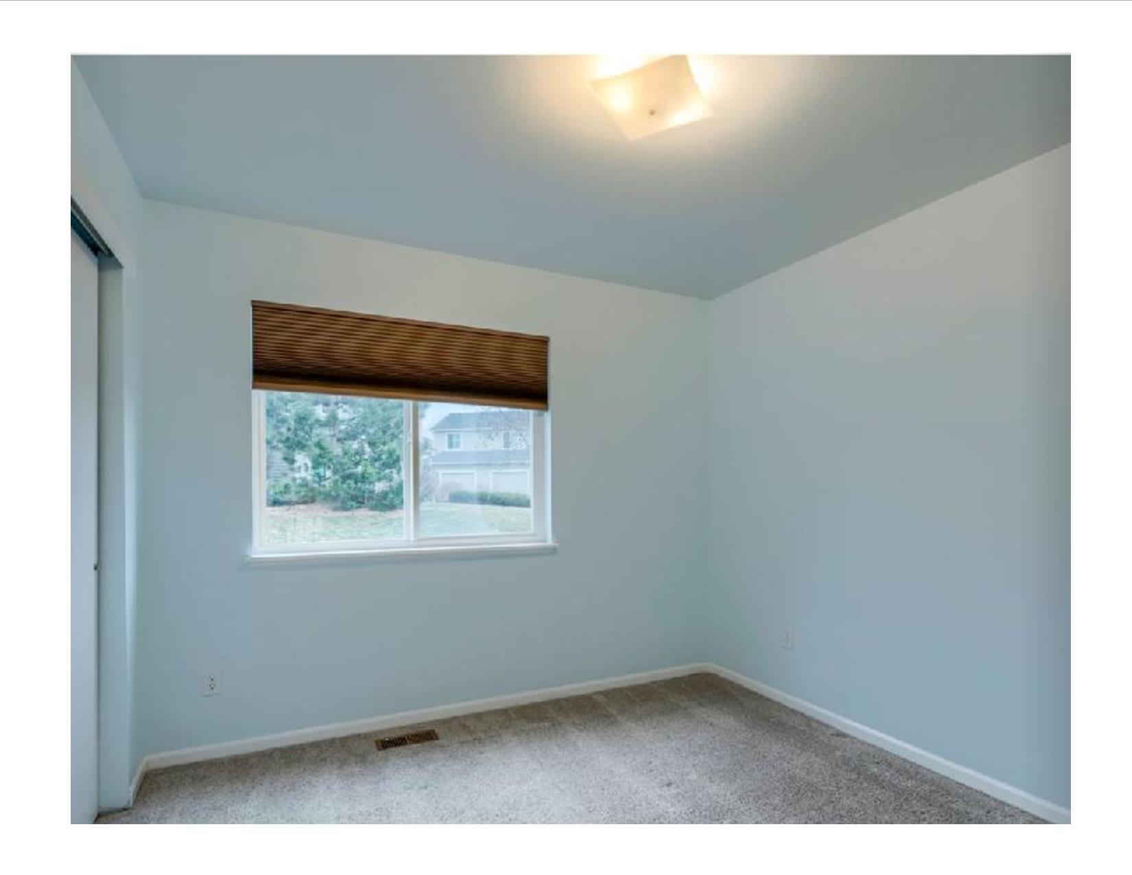 2nd Bedroom Upstairs - 2929 Ross Dr