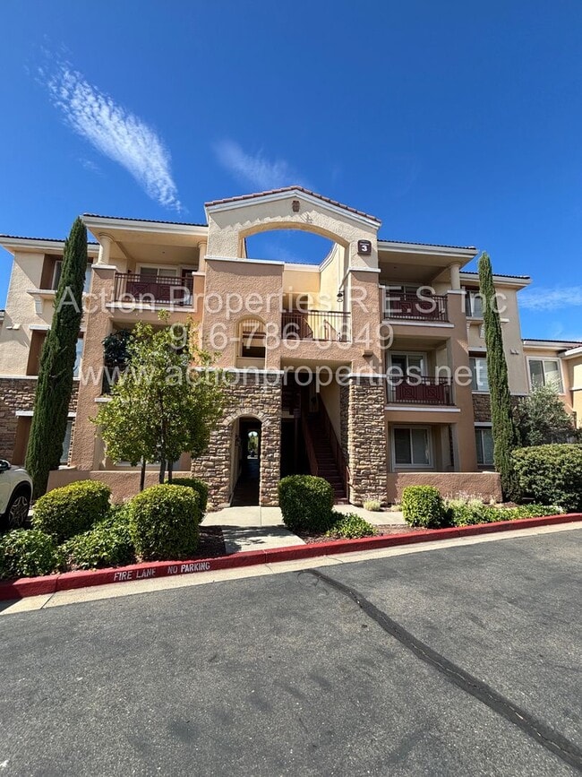 Primary Photo - East Roseville - Gated Phoenician - Great ...