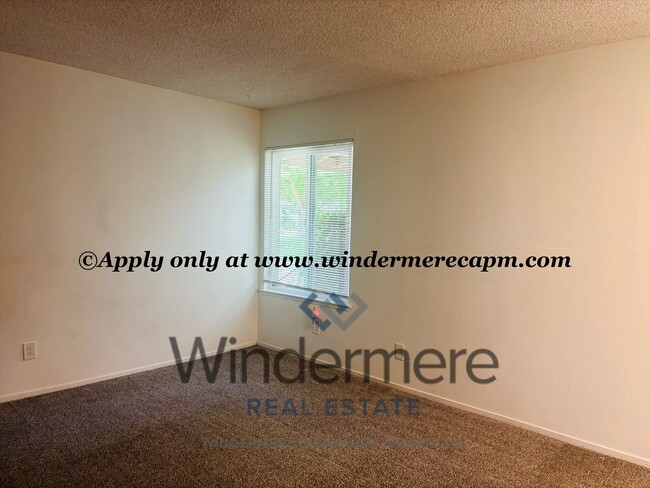 Building Photo - Charming 3-Bedroom Home in Prime West Sac ...