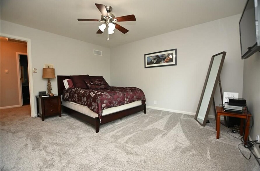 Building Photo - 7015 Keston Cir