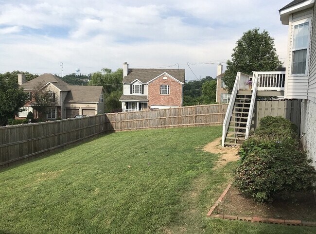 Building Photo - 800 Tintern Abbott Ct