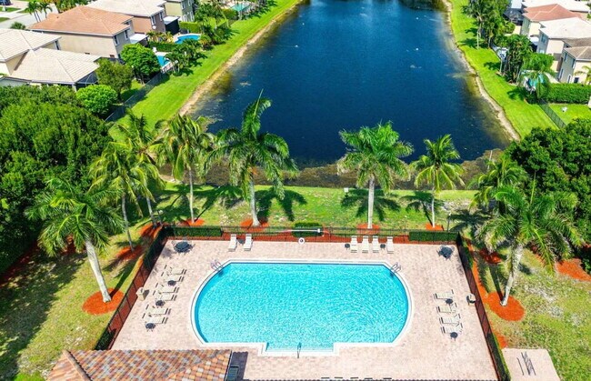 Building Photo - Beautiful 4BR Home in Gated Wellington Shores | Fenced Yard | Resort-Style Amenities
