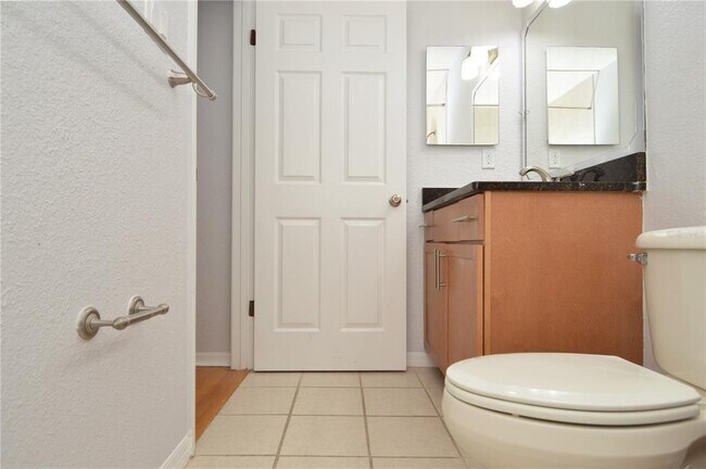 Building Photo - 10263 Gandy Blvd N