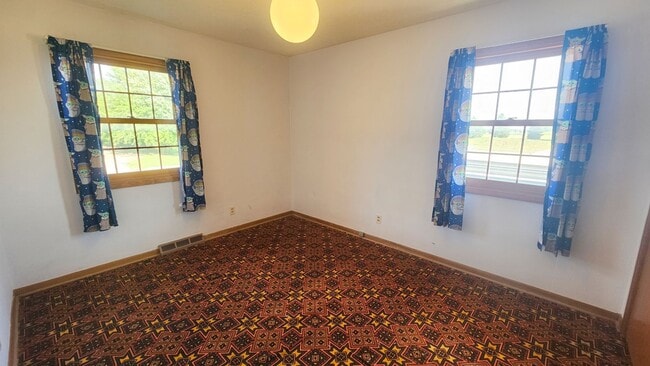 Building Photo - Charming 3-Bedroom Home in Prime Ankeny Lo...