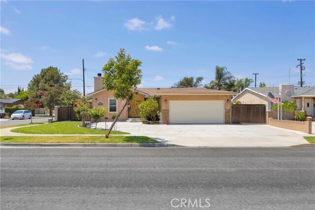Building Photo - 1521 S Dallas Dr