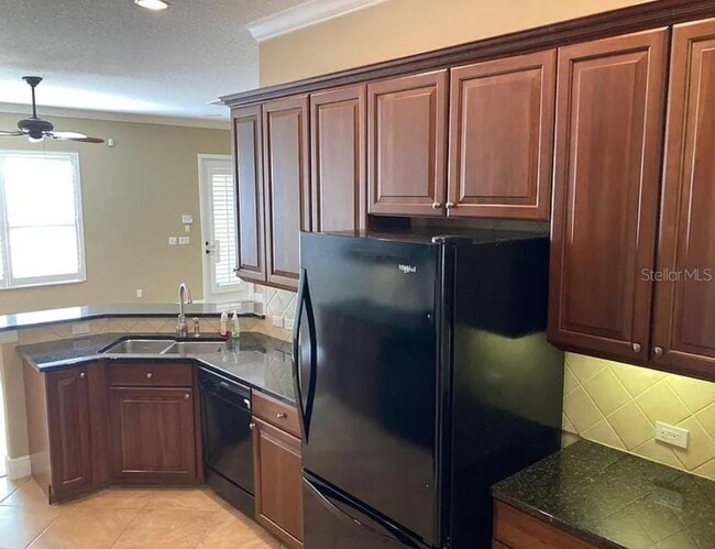 Building Photo - 517 Shining Armor Ln