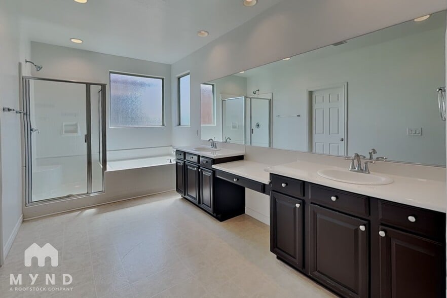 Building Photo - 7825 Flintshire Ct