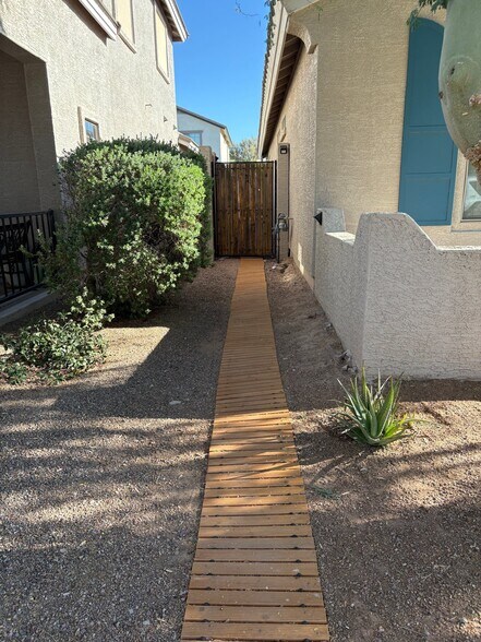 Building Photo - 21026 E Aldecoa Dr