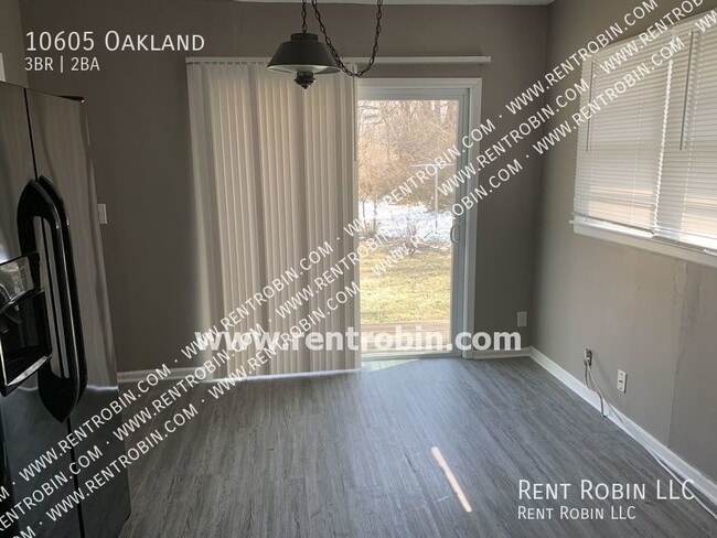 Building Photo - 10605 Oakland-