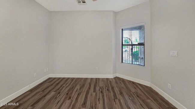 Building Photo - 13005 W Flower St