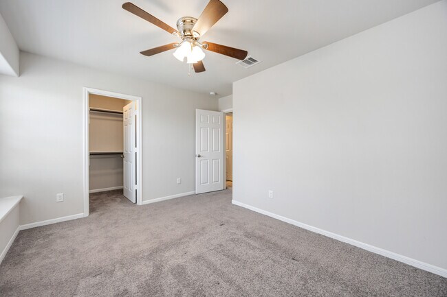 Building Photo - 6526 Macroom Meadows Ln