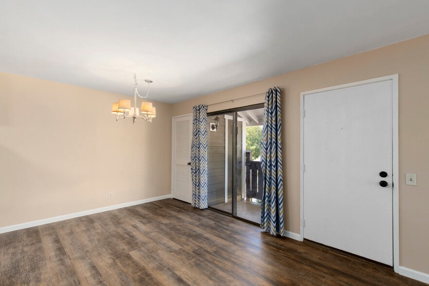 Building Photo - 19104 Alamo Ln