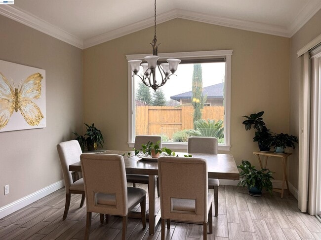 Building Photo - 358 Reddington Dr