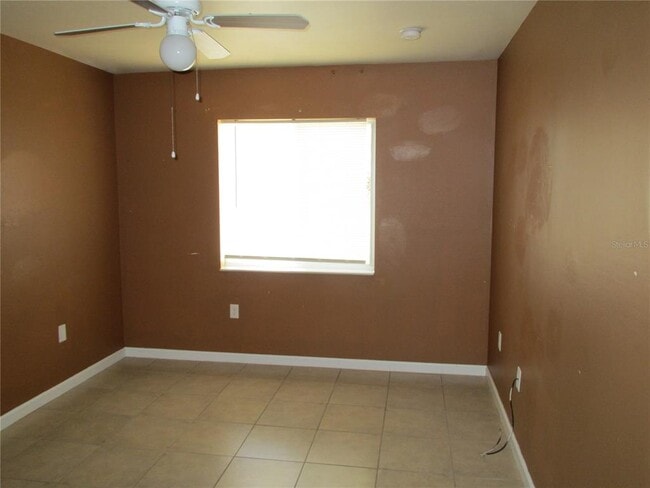 Building Photo - 464 Hippel St