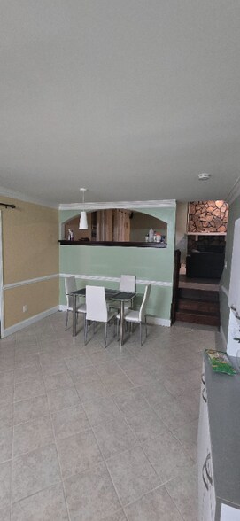 Building Photo - 634 Mephisto Cir