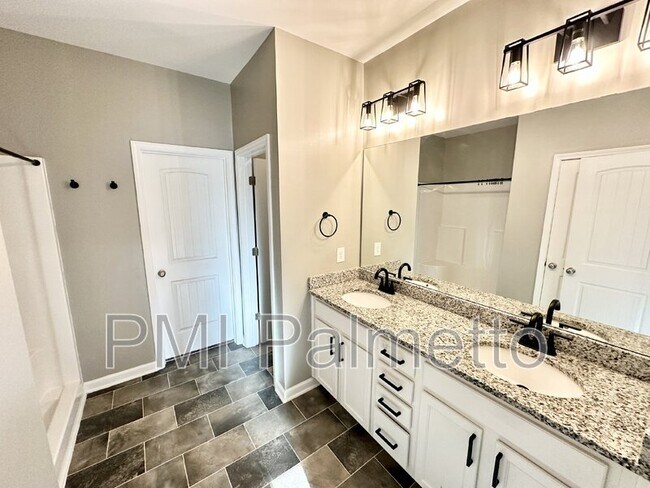 Building Photo - 146 Plum Orchard Dr