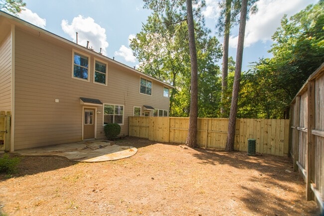 Building Photo - 262 Liriope Ct