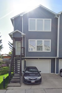 Building Photo - 4 Bedroom Townhome in Hawks Ridge