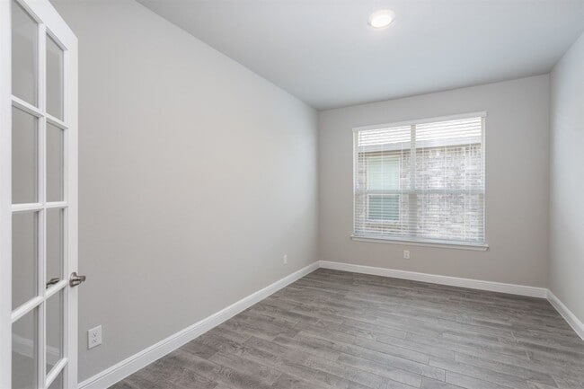 Building Photo - 14621 Bootes Dr