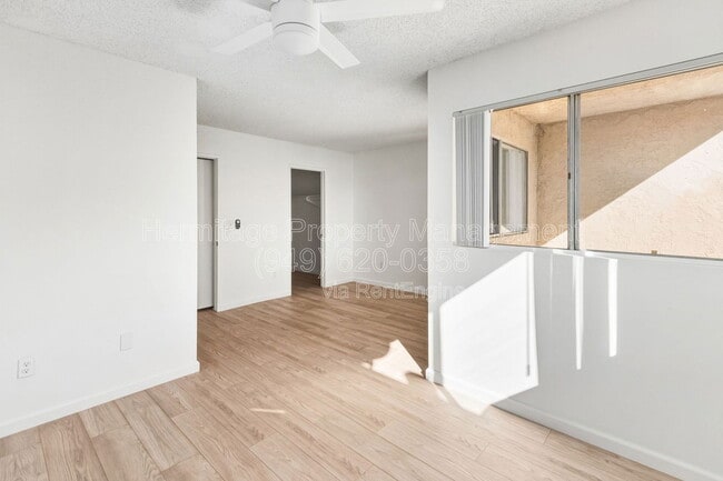 Building Photo - 35 Kazan St