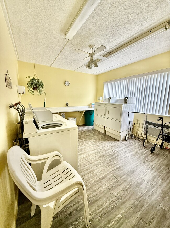 Building Photo - 1235 S Highland Ave