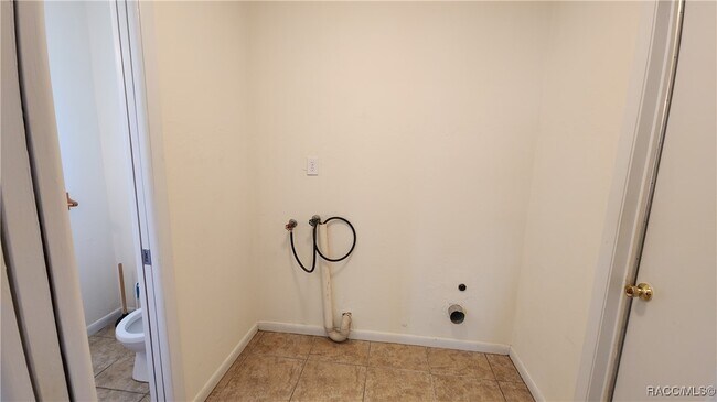 Building Photo - 20 Truman Blvd