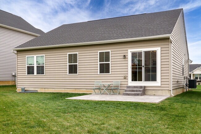 Building Photo - 194 Cresting Rd