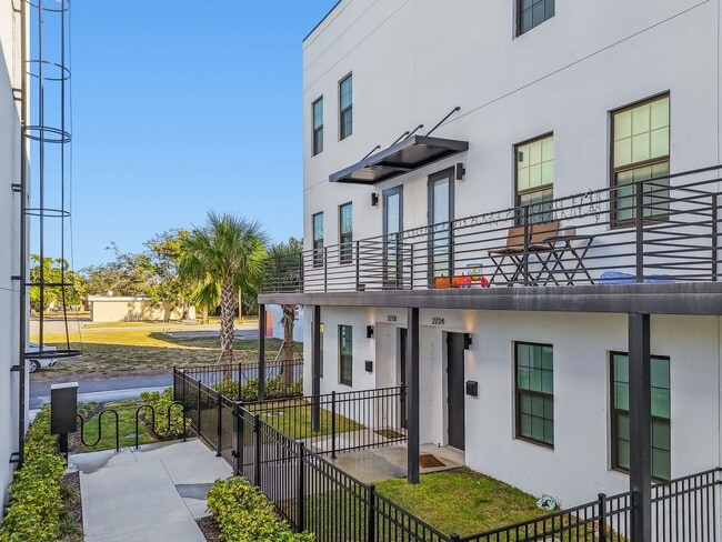Building Photo - Modern Townhome For Lease in downtown St Pete and Warehouse Arts District