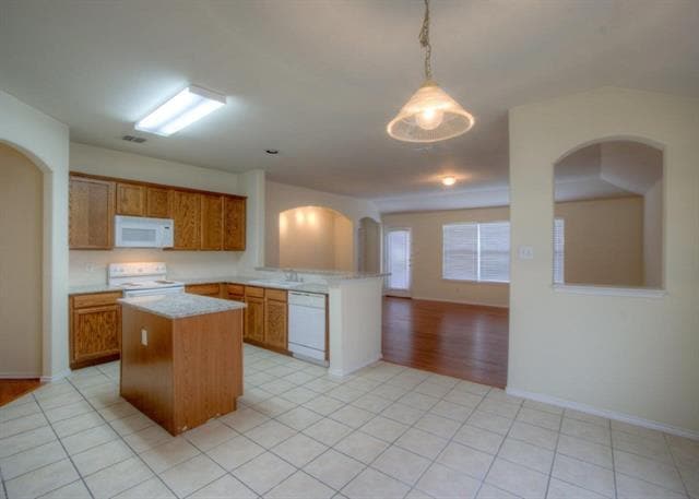 Building Photo - 3733 Verde Dr