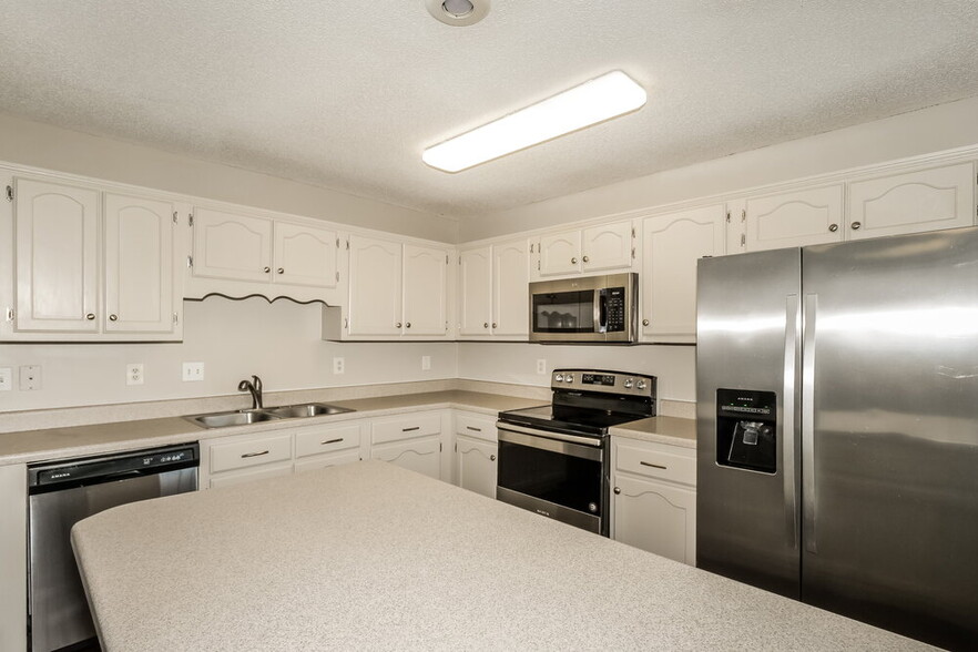 Building Photo - 11626 Mahogany Dr