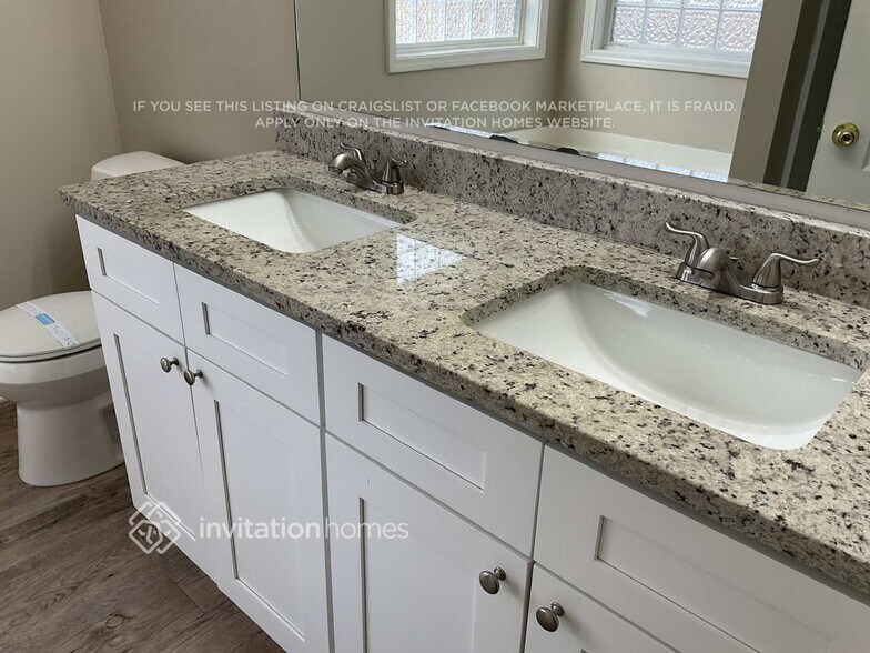 Building Photo - 9455 Pebble Creek Ct