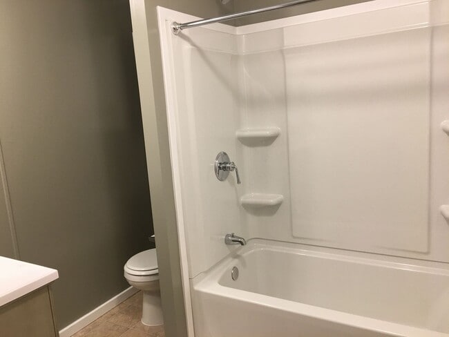 Building Photo - Nice Apartment in North Pointe!