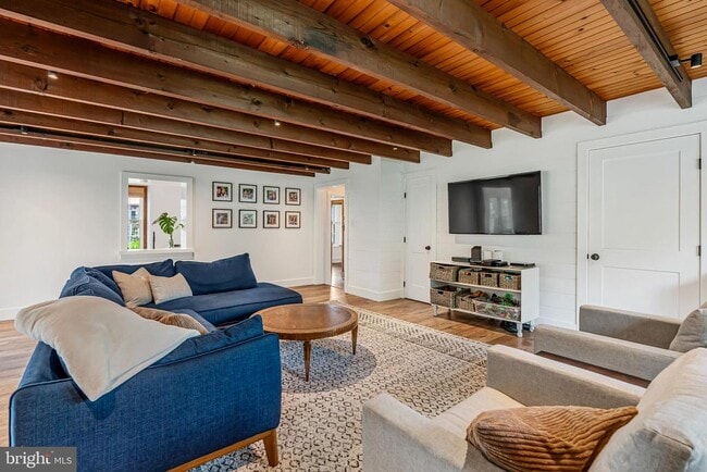 Building Photo - 2406 Upper Ridge Rd