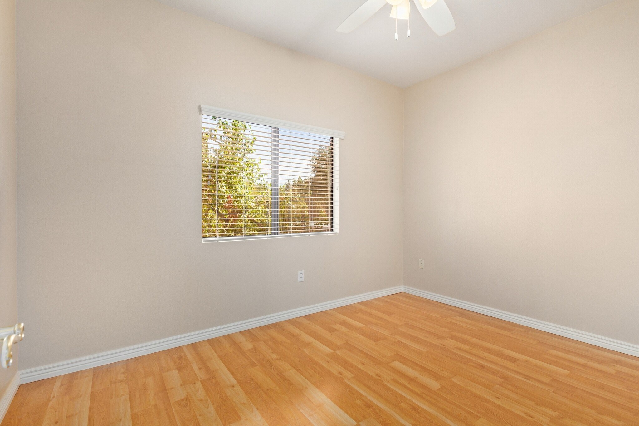 Building Photo - 15050 N Thompson Peak Pkwy