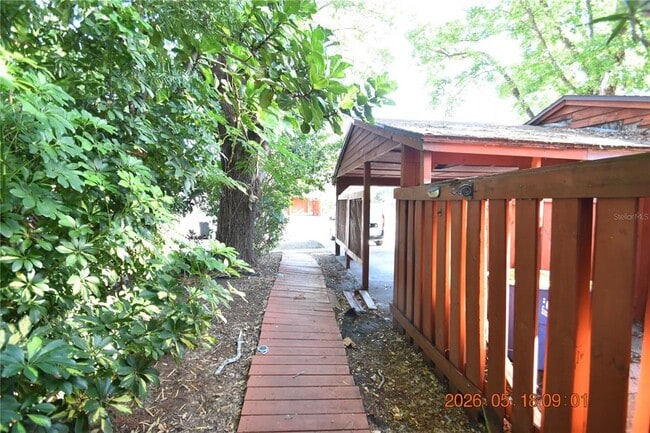 Building Photo - 625 Fairwood Forest Dr