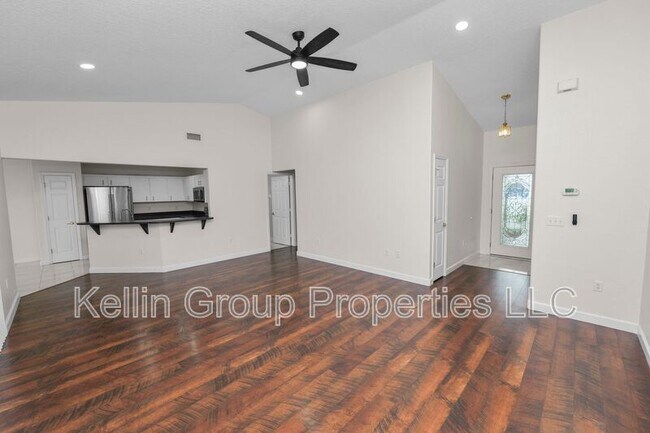 Building Photo - 3284 Sanoma Dr