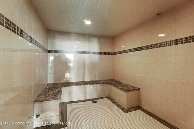 Building Photo - 675 Ocean Ave N