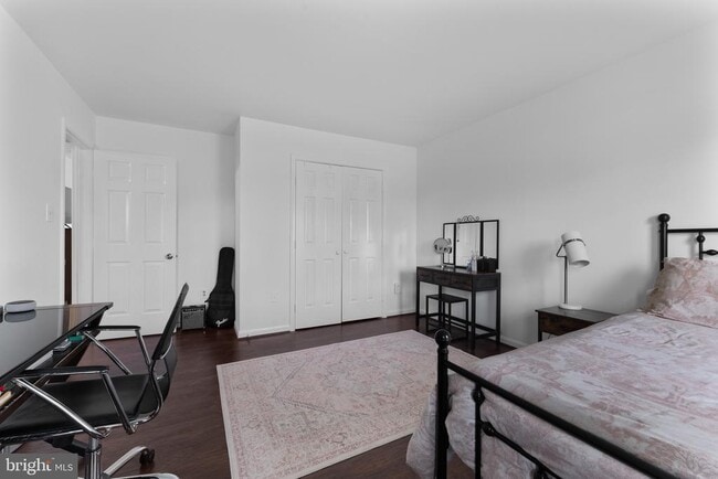 Building Photo - 7020 Venus Ct
