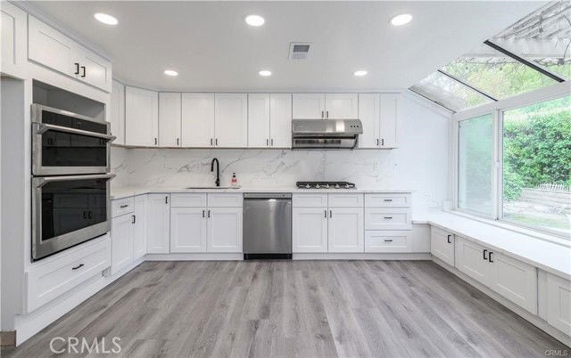 Building Photo - 27 Eden