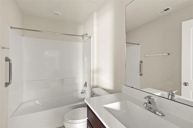 Building Photo - 117 Blanco Dr