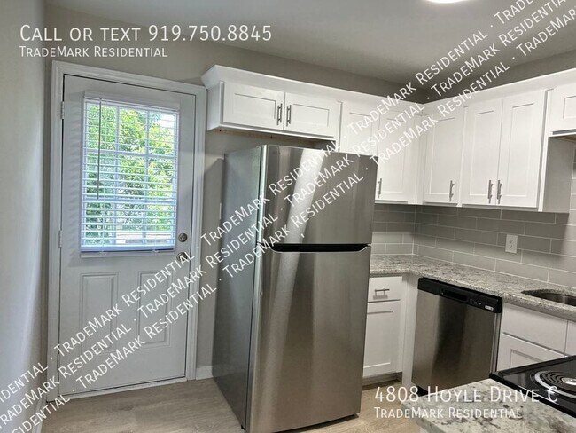 Building Photo - 4808 Hoyle Dr