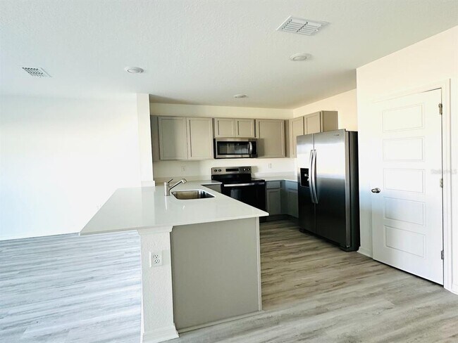 Building Photo - 1335 Tallowwood Ln