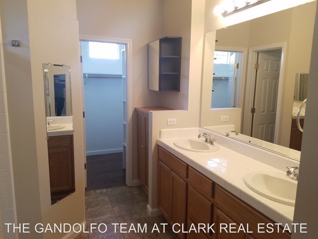 Primary Photo - 2 br, 2 bath House - 9661 OTTER WAY