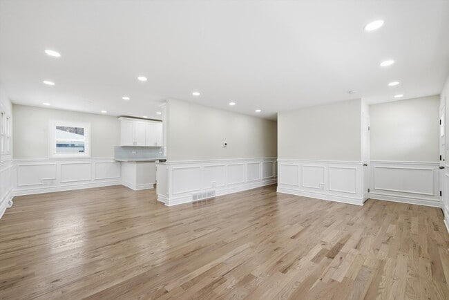 Building Photo - 15409 S Union Pl